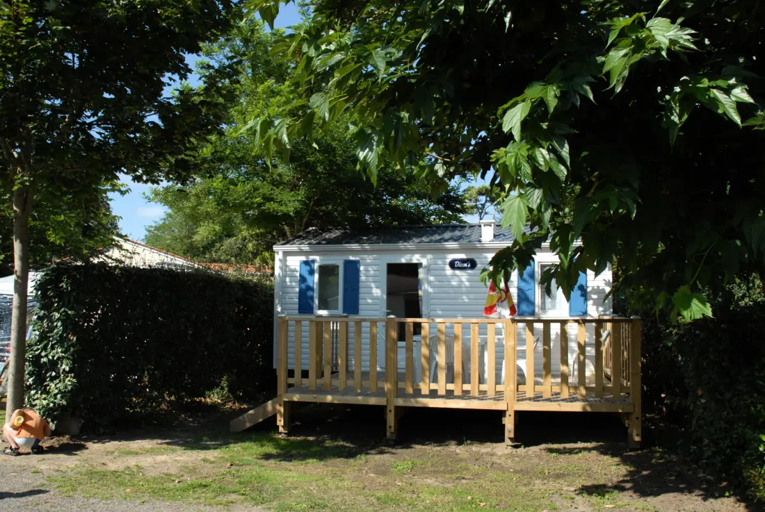 Camping Paradis La Pomme de Pin 4 étoiles★★★★