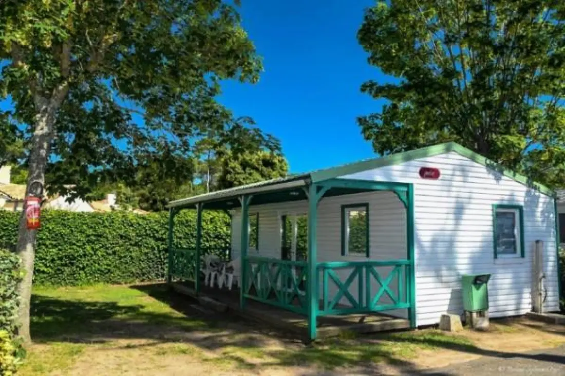 Camping Paradis La Pomme de Pin 4 étoiles★★★★