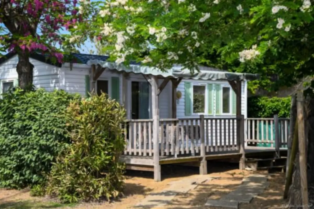 Camping Paradis La Pomme de Pin 4 étoiles★★★★