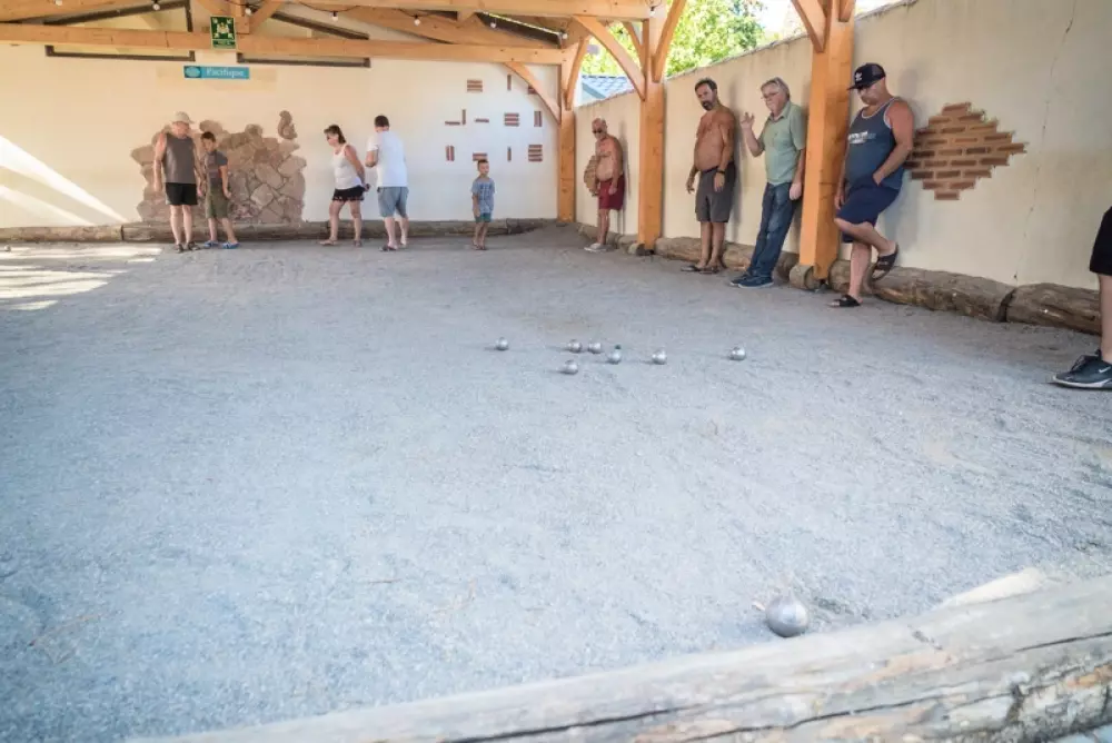 Camping Paradis La Pomme de Pin4 étoiles★★★★