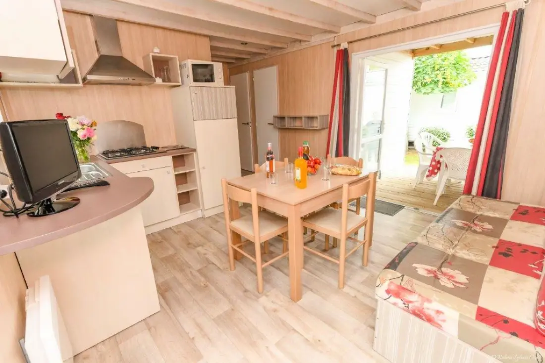 Camping Paradis La Pomme de Pin4 étoiles★★★★