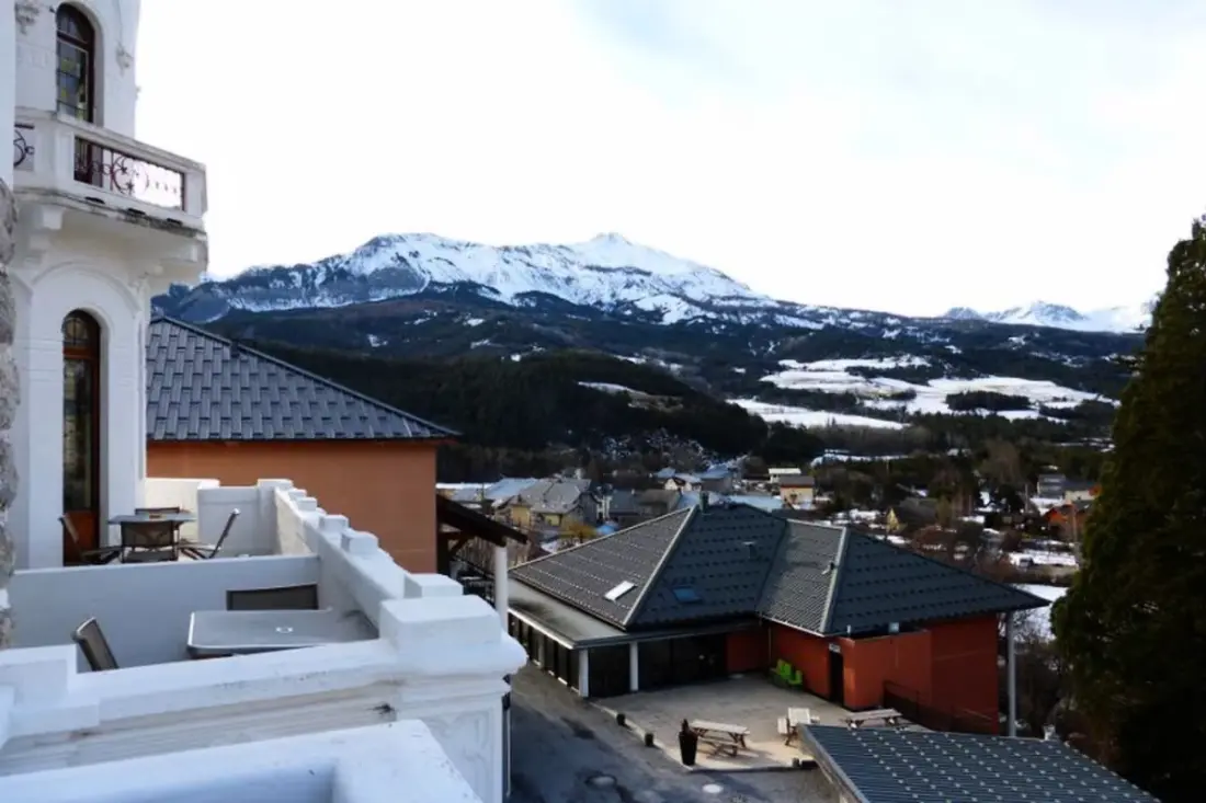 Appartement De Standing Au Château à Jausiers