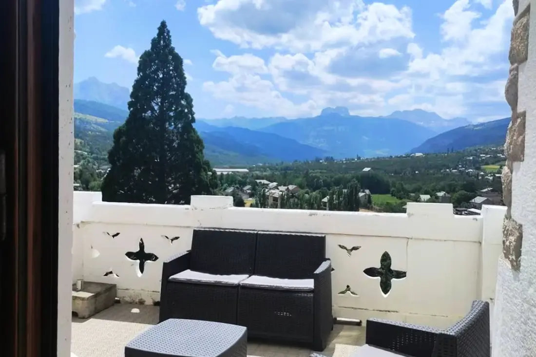 Appartement De Standing Au Château à Jausiers