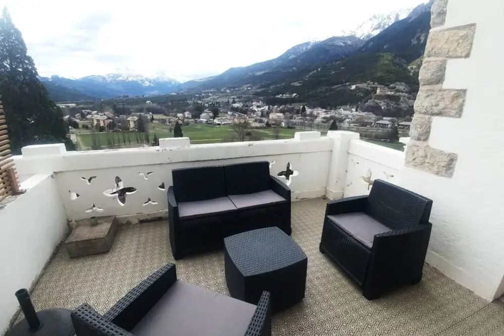 Appartement De Standing Au Château à Jausiers