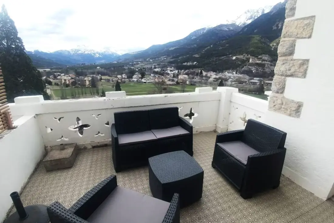 Appartement De Standing Au Château à Jausiers