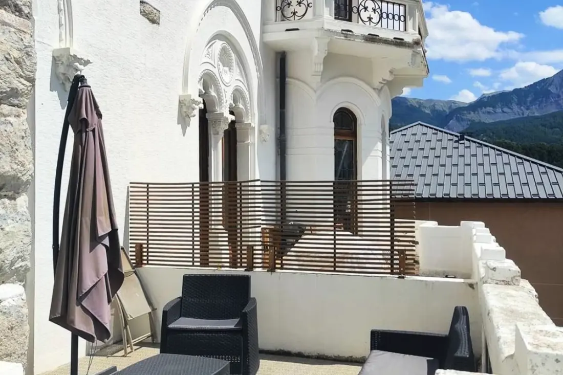 Appartement De Standing Au Château à Jausiers