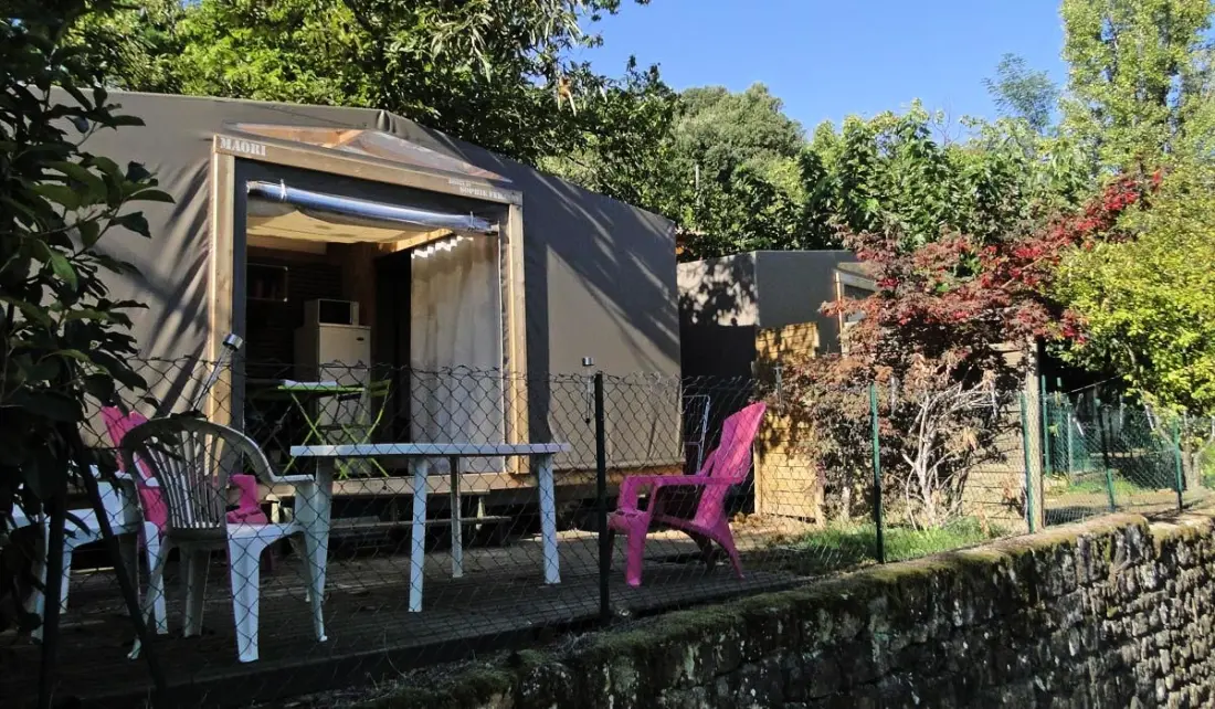CAMPING LES CHATAIGNIERS 2 étoiles★★