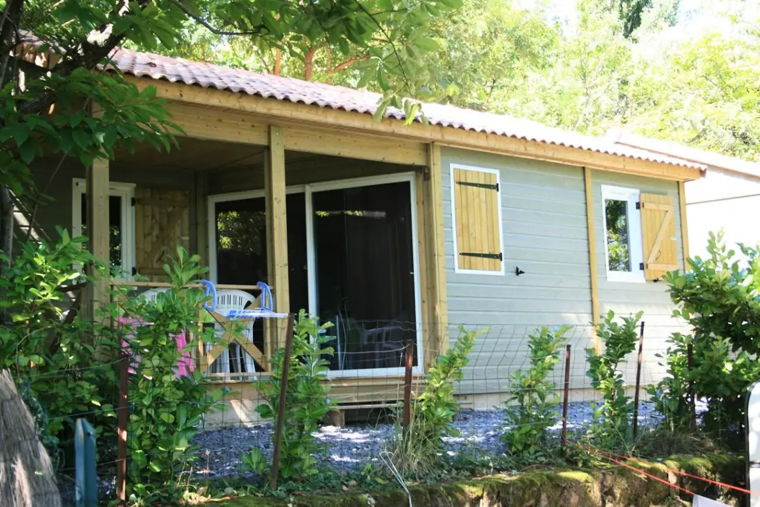 CAMPING LES CHATAIGNIERS 2 étoiles★★
