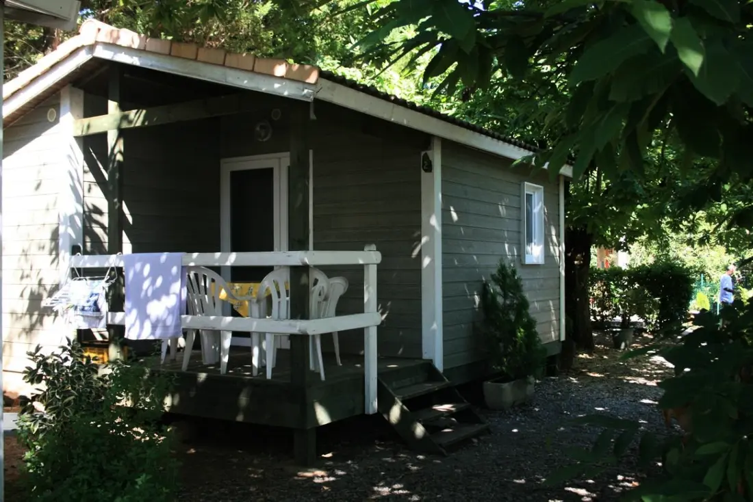 CAMPING LES CHATAIGNIERS 2 étoiles★★
