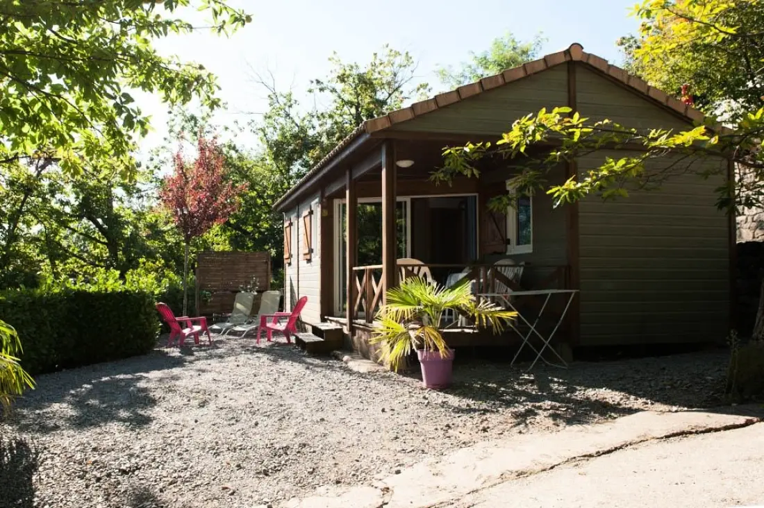 CAMPING LES CHATAIGNIERS 2 étoiles★★
