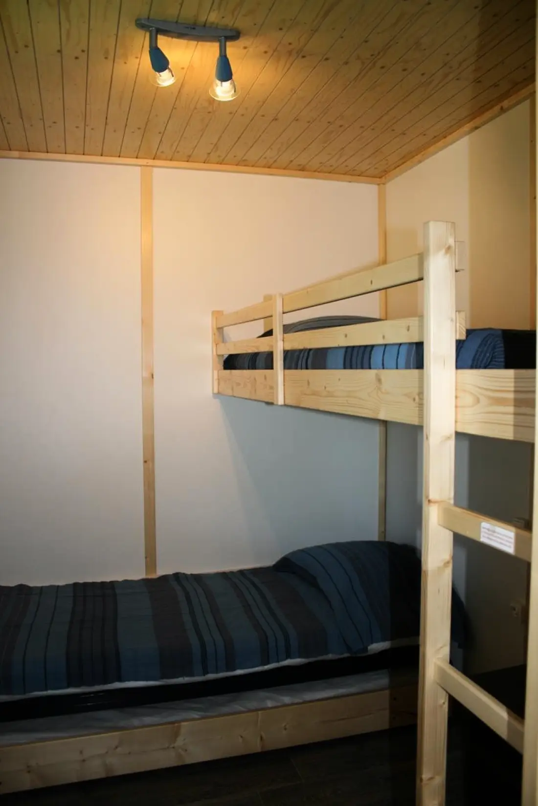 CAMPING LES CHATAIGNIERS 2 étoiles★★