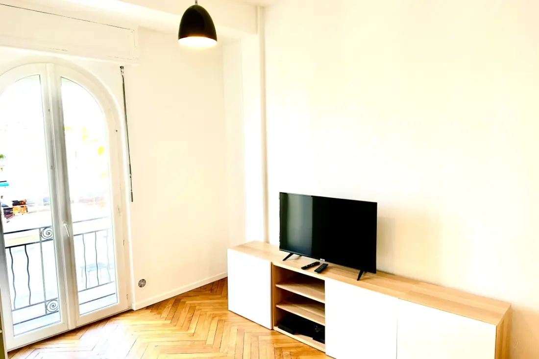 Résidence Élégant Appartement Climatisé • À 5 Min à Pied Des Plages De Juan-les-pins