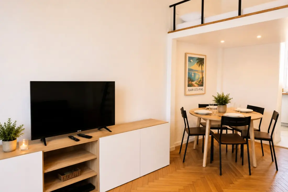 Résidence Élégant Appartement Climatisé • À 5 Min à Pied Des Plages De Juan-les-pins
