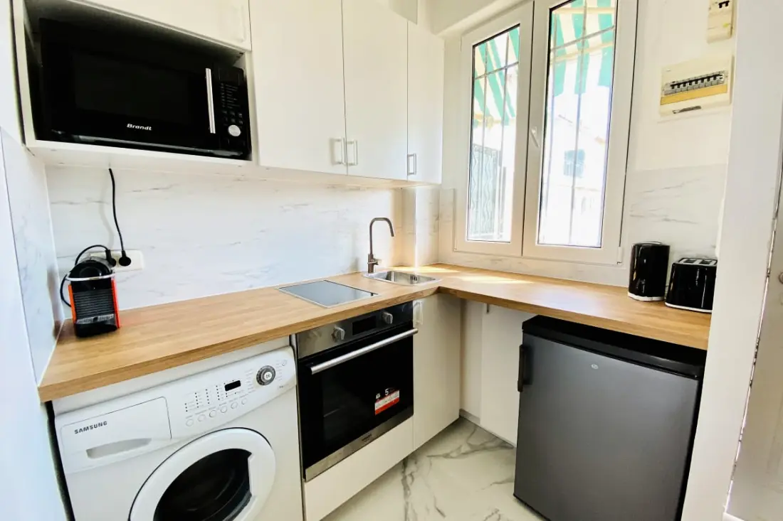 Résidence Élégant Appartement Climatisé • À 5 Min à Pied Des Plages De Juan-les-pins