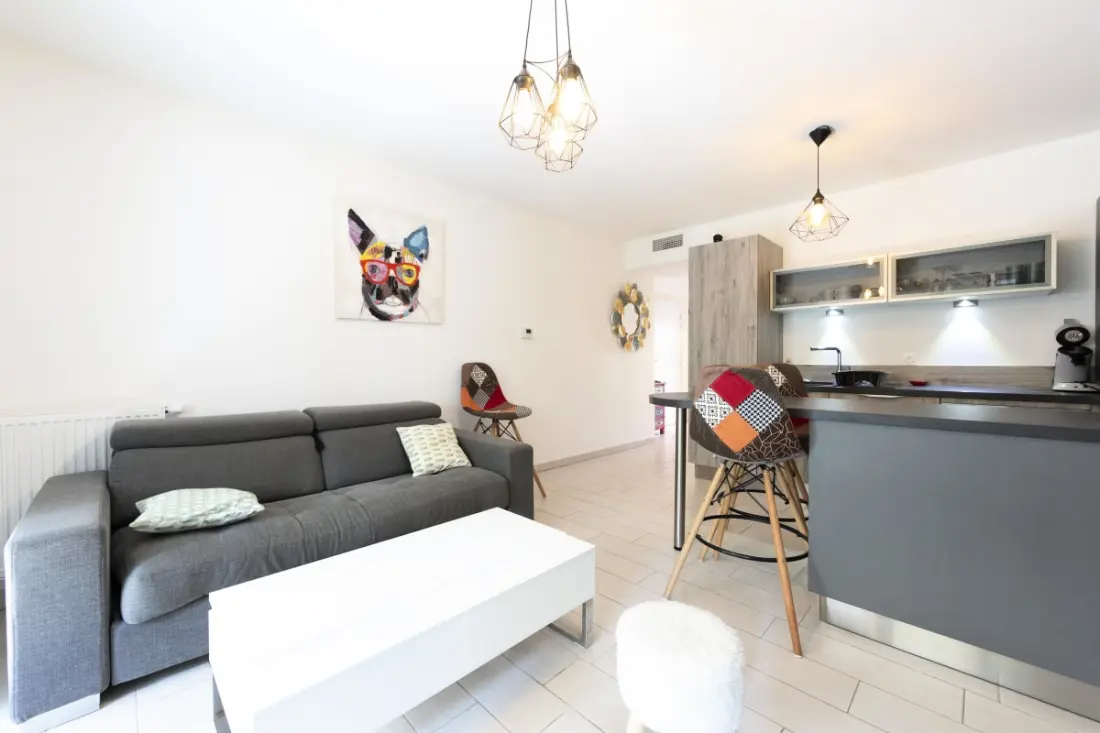 Résidence T2 Centre Juan Les Pins Avec Piscine Et Climatisation