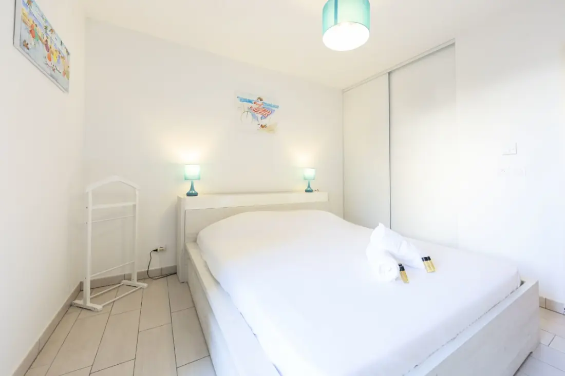 Résidence T2 Centre Juan Les Pins Avec Piscine Et Climatisation