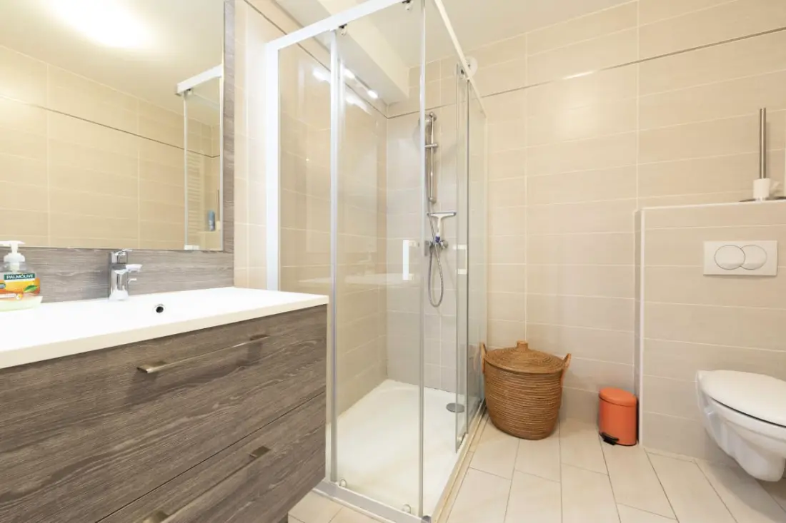 Résidence T2 Centre Juan Les Pins Avec Piscine Et Climatisation