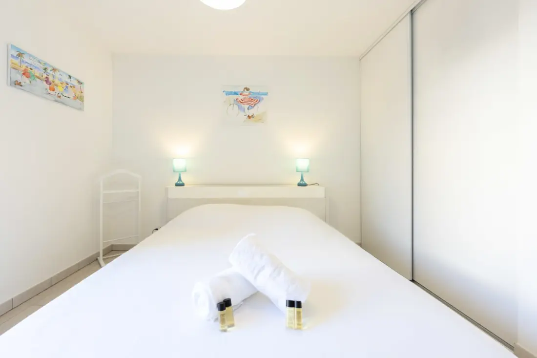 Résidence T2 Centre Juan Les Pins Avec Piscine Et Climatisation