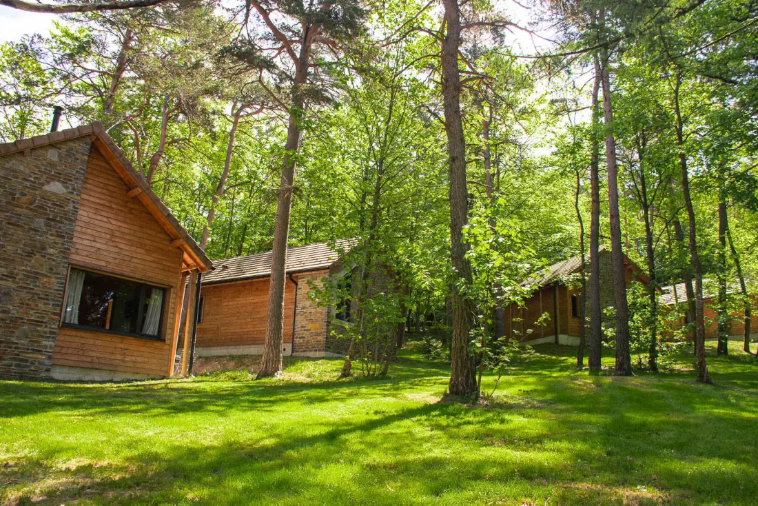 Gîte Chalet 6/8 personnes - les sous-bois de la bastide 3 étoiles