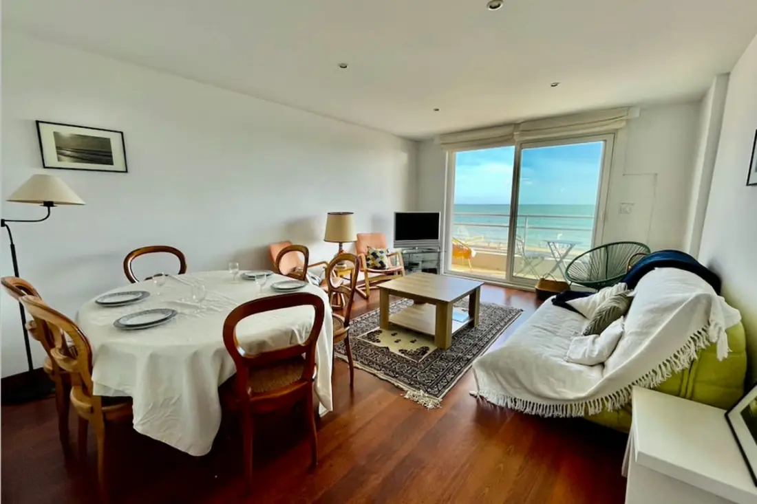 Joli Apartement Avec Terrasse Face Mer à La Baule