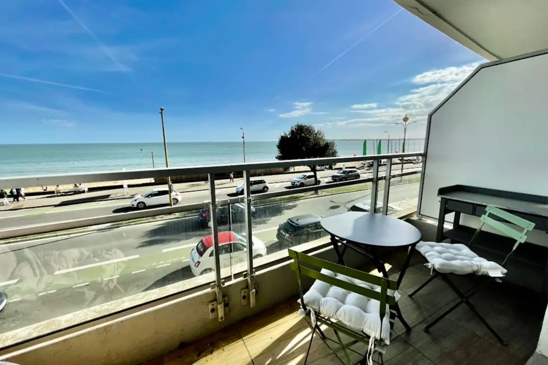 Joli Apartement Avec Terrasse Face Mer à La Baule