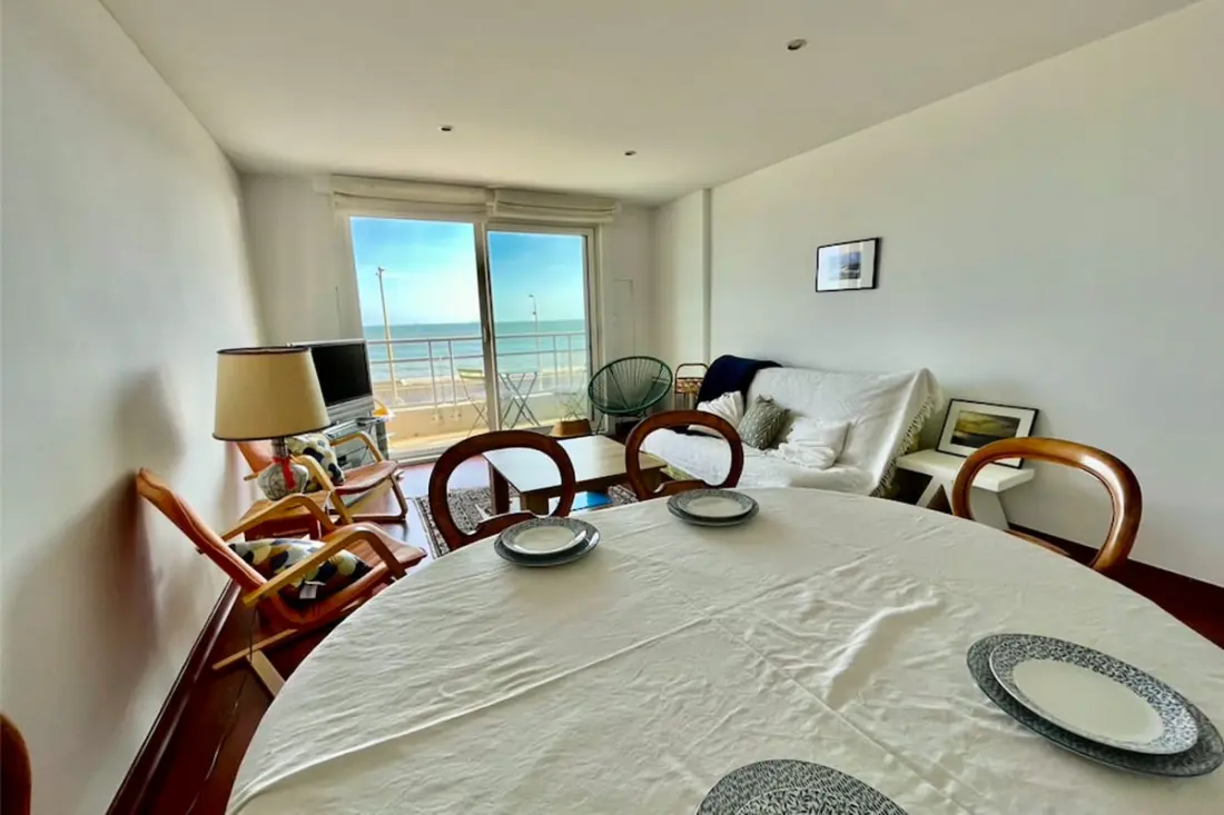 Joli Apartement Avec Terrasse Face Mer à La Baule