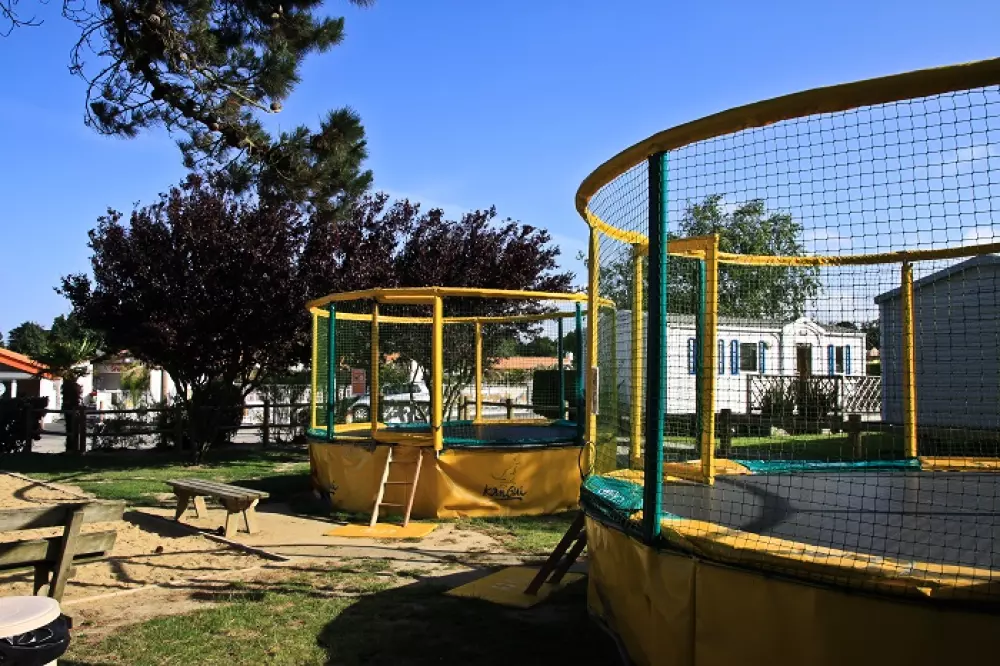 Camping Les Ecureuils4 étoiles★★★★