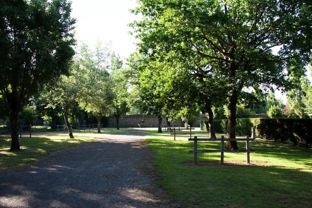 Camping Les Ecureuils4 étoiles★★★★