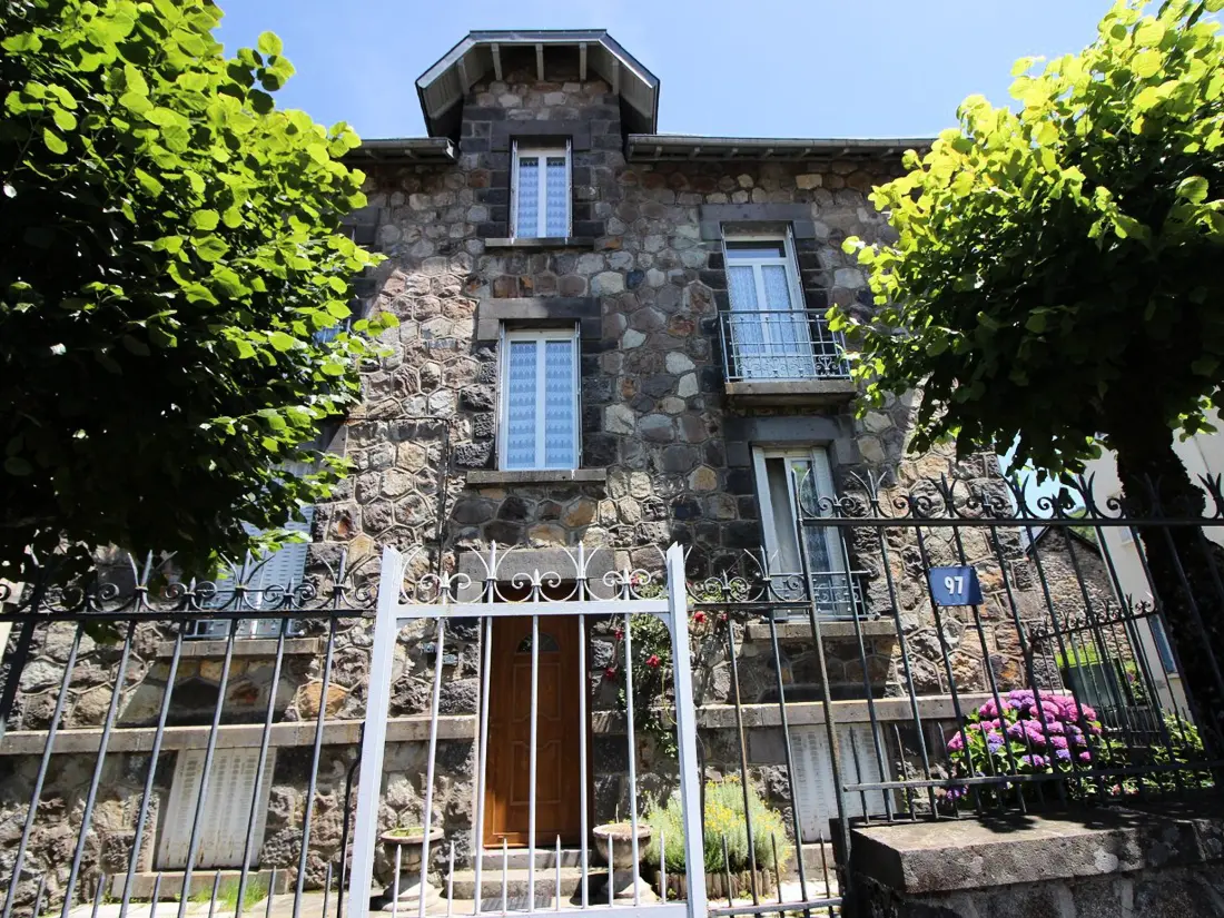 Location de Vacances La Bourboule 23