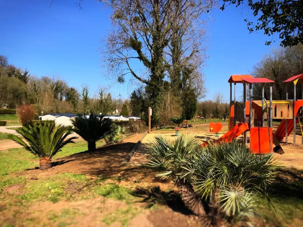 Ushuaïa Villages - Camping Domaine du Blanc Pignon 2 étoiles★★