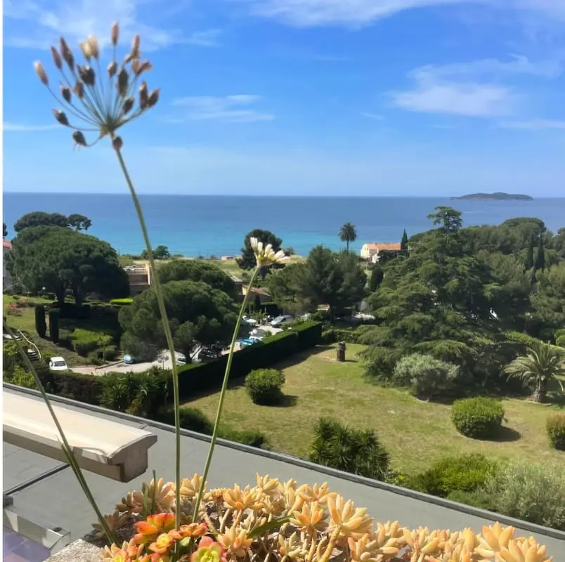 Appartement Lumineux Avec Vue Sur Mer à La Ciotat