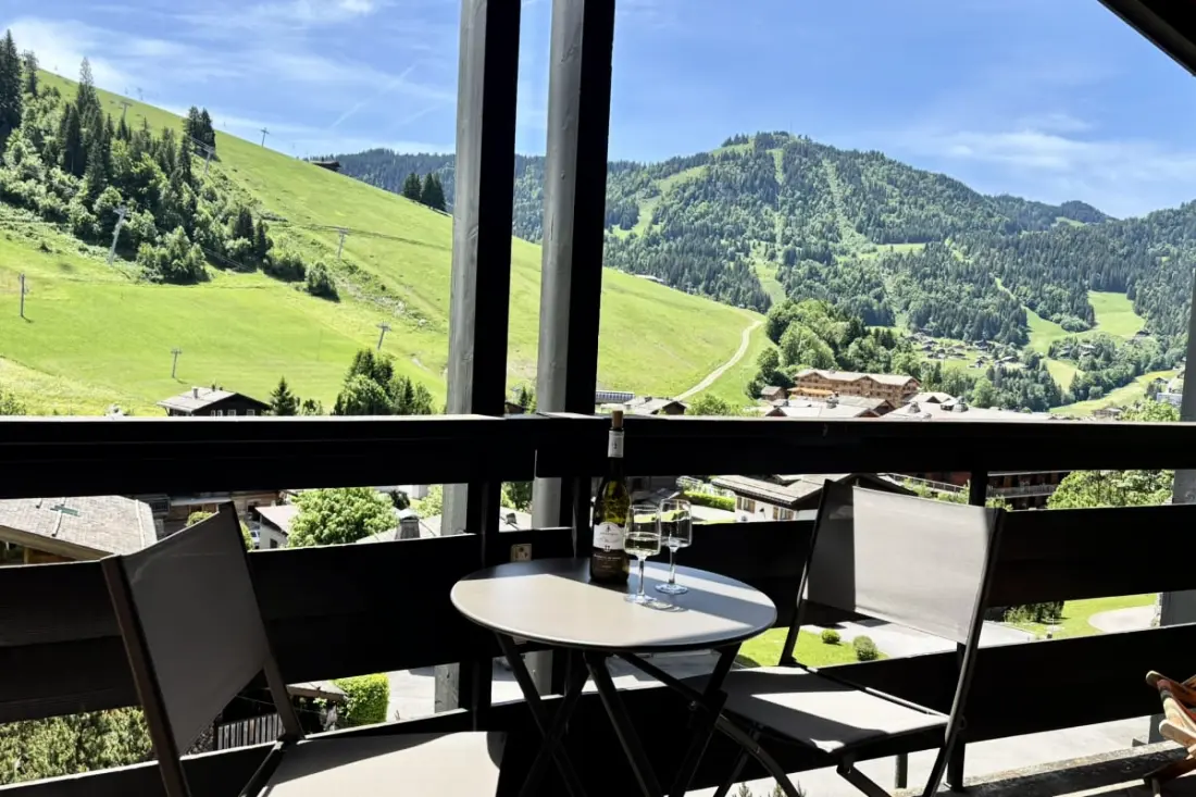 Appartement Avec Balcon Face Aux Pistes De Ski