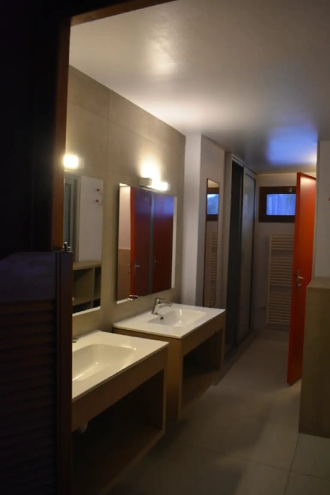 Chalet Aux Pieds Du Domaine Nordique