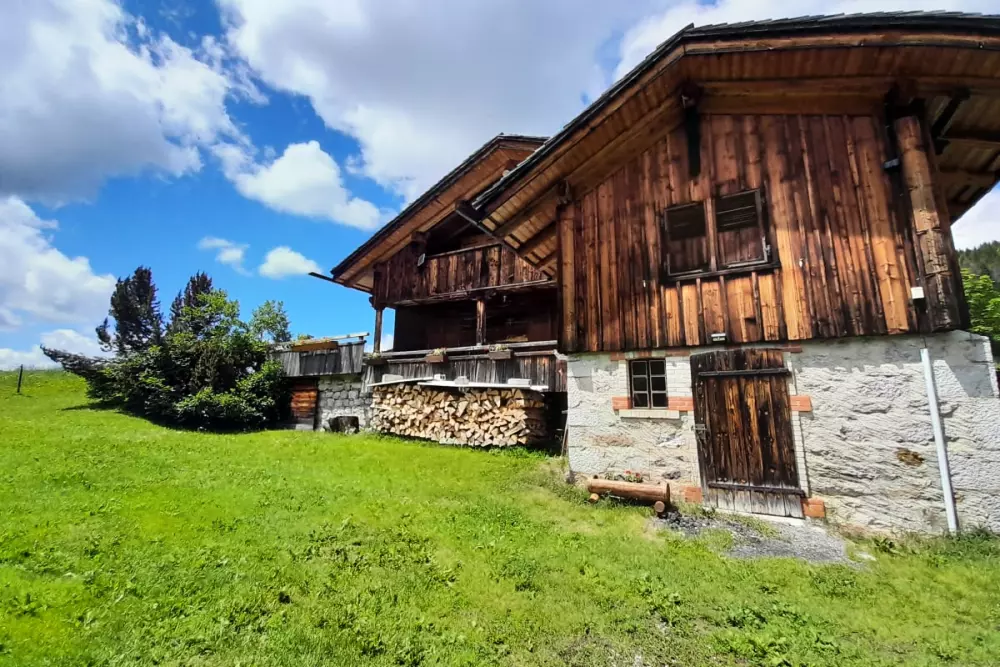 Chalet Aux Pieds Du Domaine Nordique