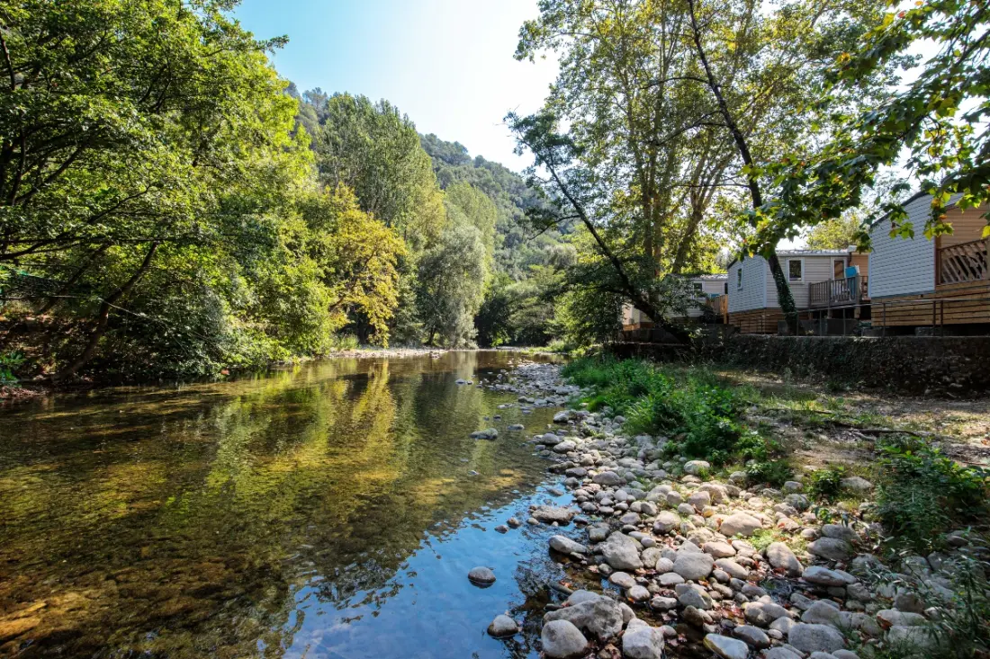 Camping Au Vallon Rouge 4 étoiles★★★★