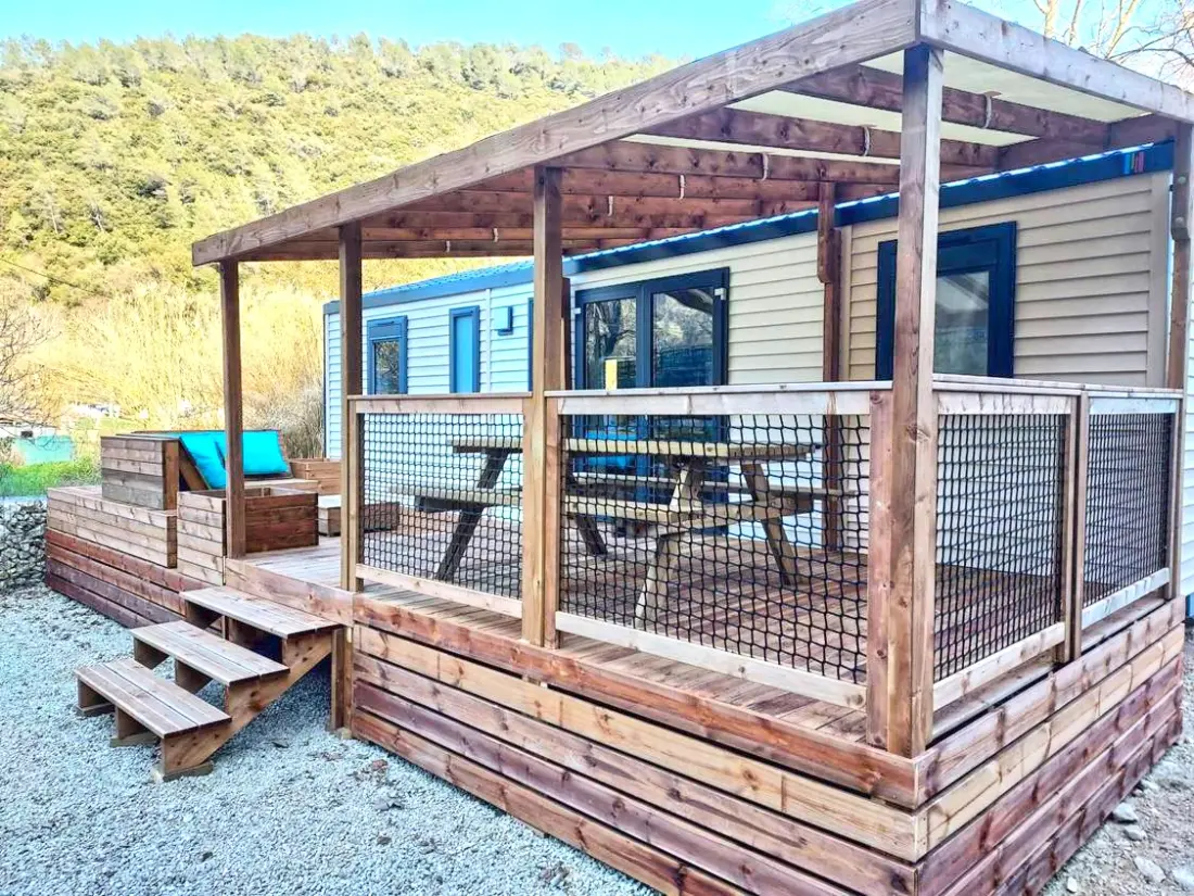 Camping Au Vallon Rouge 4 étoiles★★★★