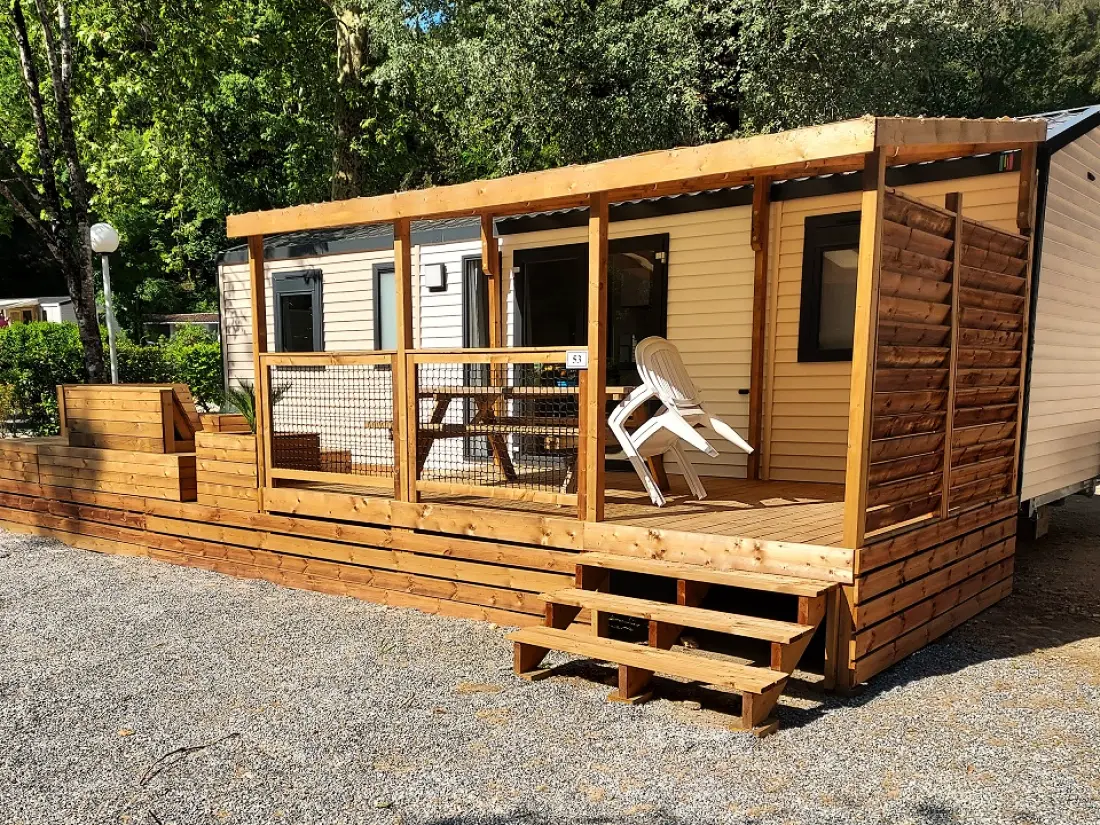 Camping Au Vallon Rouge 4 étoiles★★★★