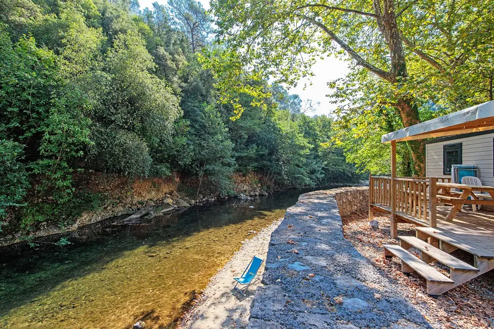 Camping Au Vallon Rouge 41 étoiles★