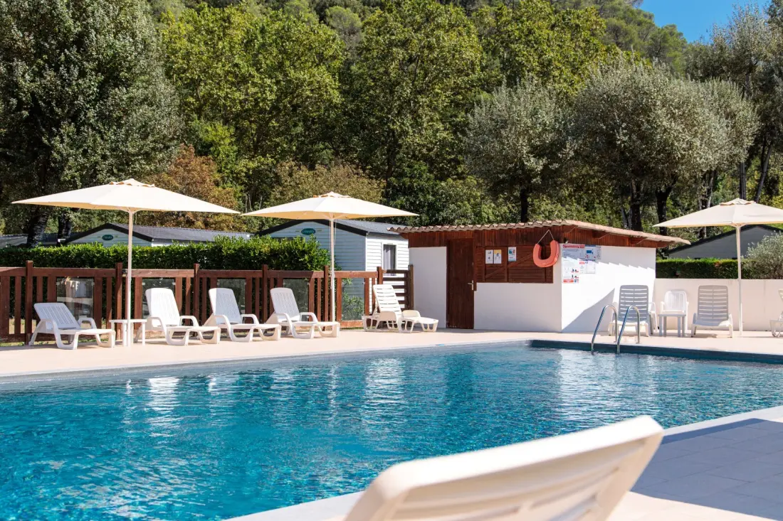 Camping Au Vallon Rouge 4 étoiles★★★★