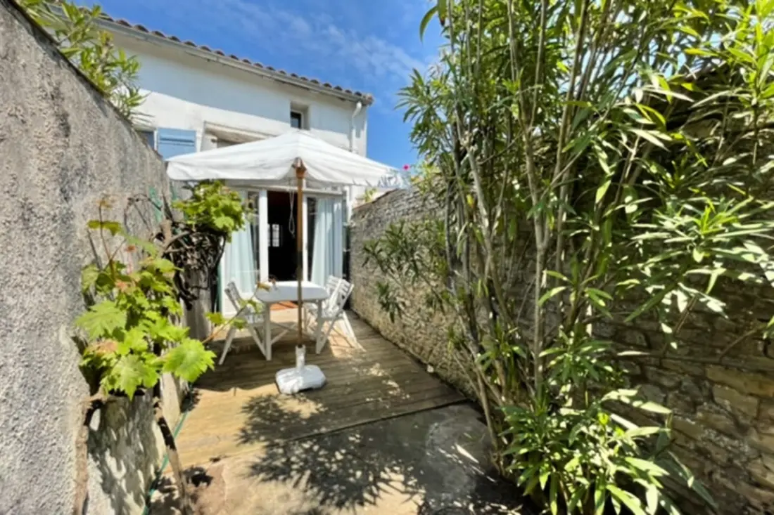 Jolie Maison Rétaise Avec Jardin Proche De La Mer