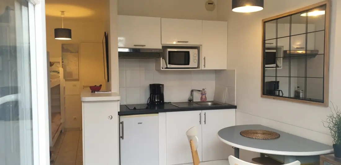 Studio Dans Une Résidence Avec Piscine Et Parking