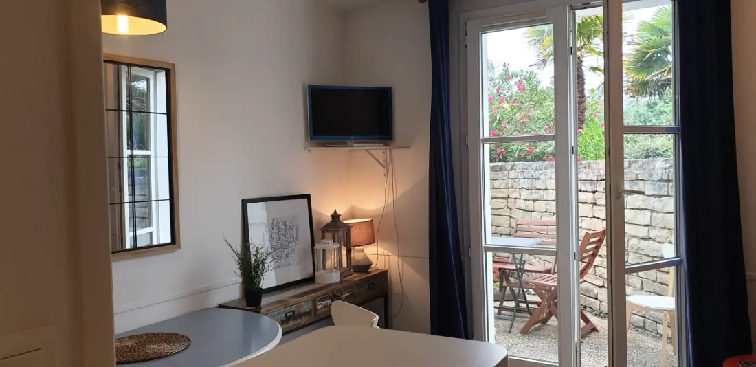 Studio Dans Une Résidence Avec Piscine Et Parking