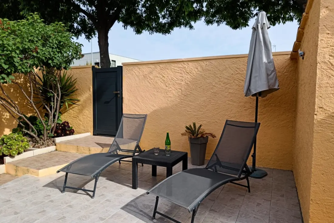 Mas Provençal Au Calme Avec Terrasse Et Jardinet