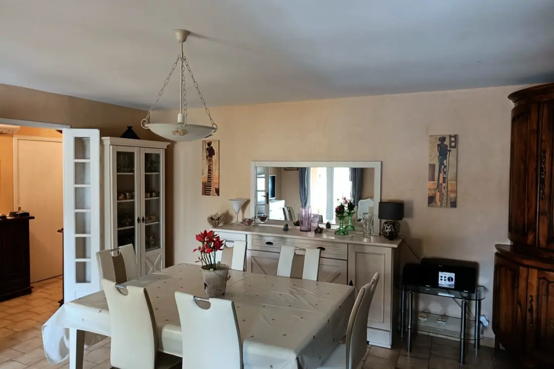 Mas Provençal Au Calme Avec Terrasse Et Jardinet