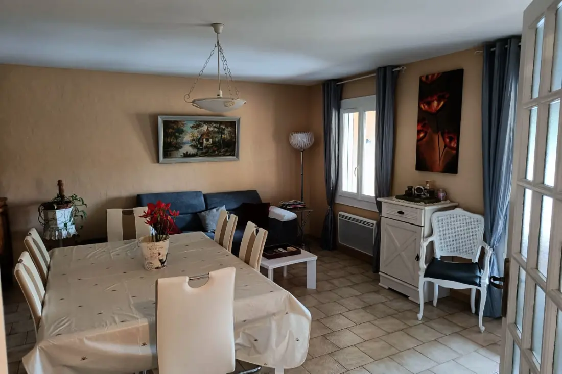 Mas Provençal Au Calme Avec Terrasse Et Jardinet