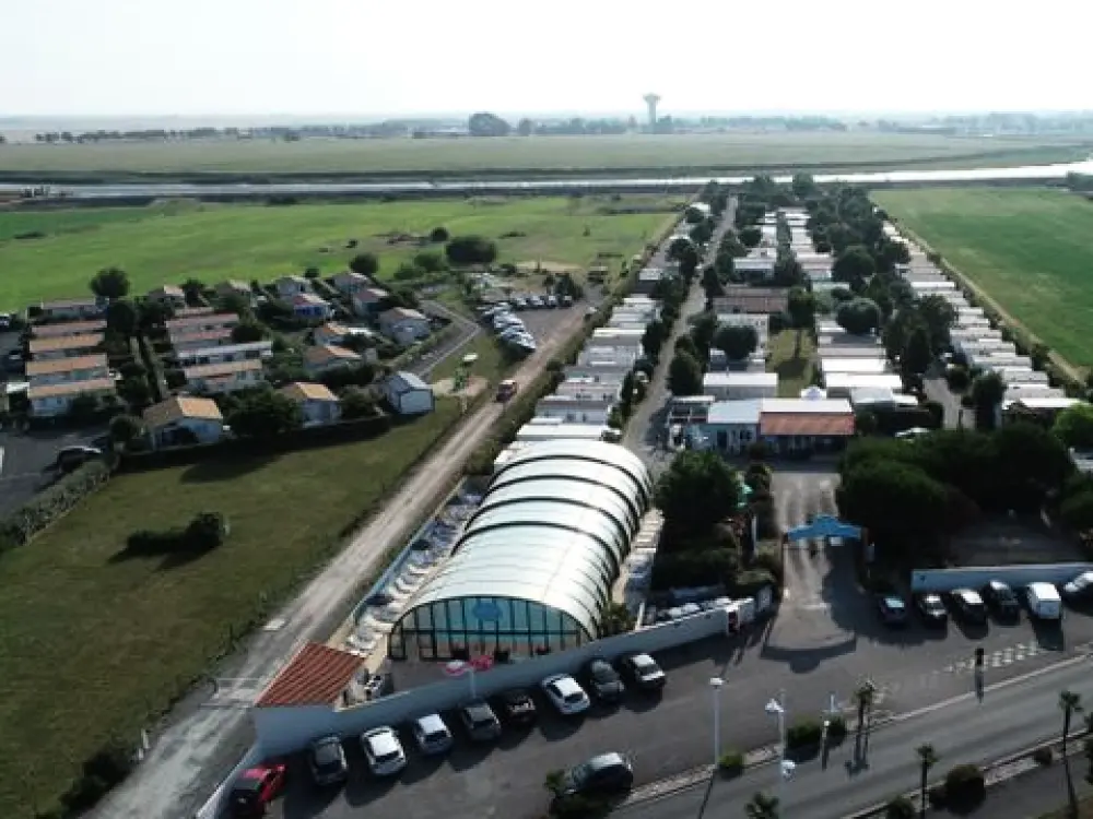 Camping Paradis - Le Grand R  4 étoiles★★★★