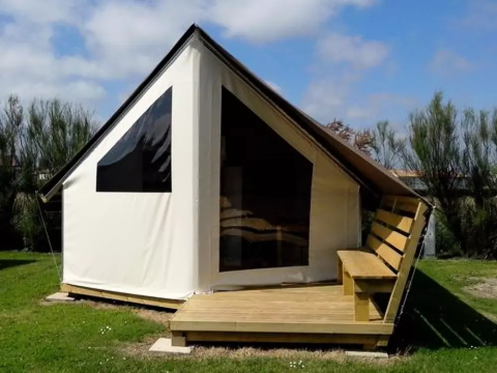 Camping Paradis - Le Grand R  4 étoiles★★★★