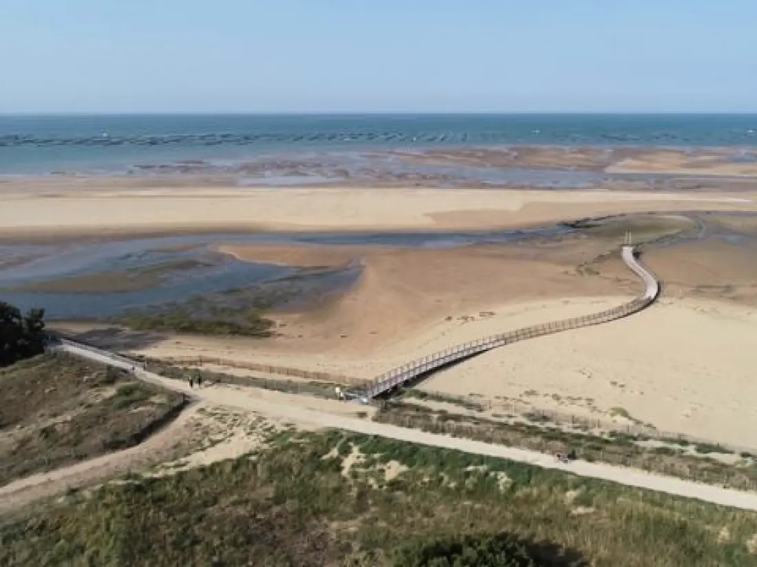 Camping Paradis - Le Grand R  4 étoiles★★★★