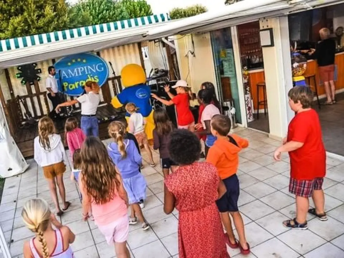 Camping Paradis - Le Grand R  4 étoiles★★★★