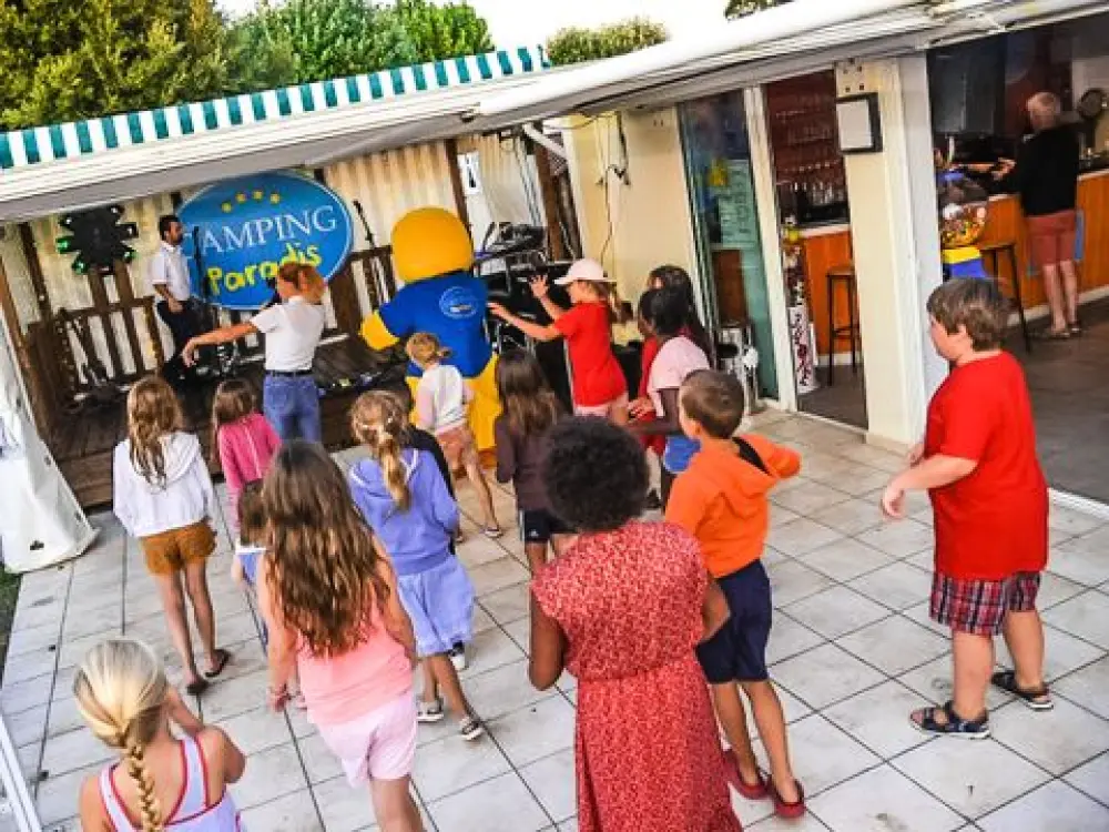 Camping Paradis - Le Grand R  4 étoiles★★★★